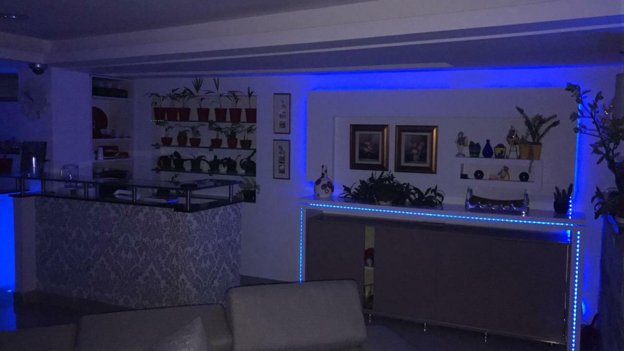 Ozana Apartament Apartment Constanta Luaran gambar